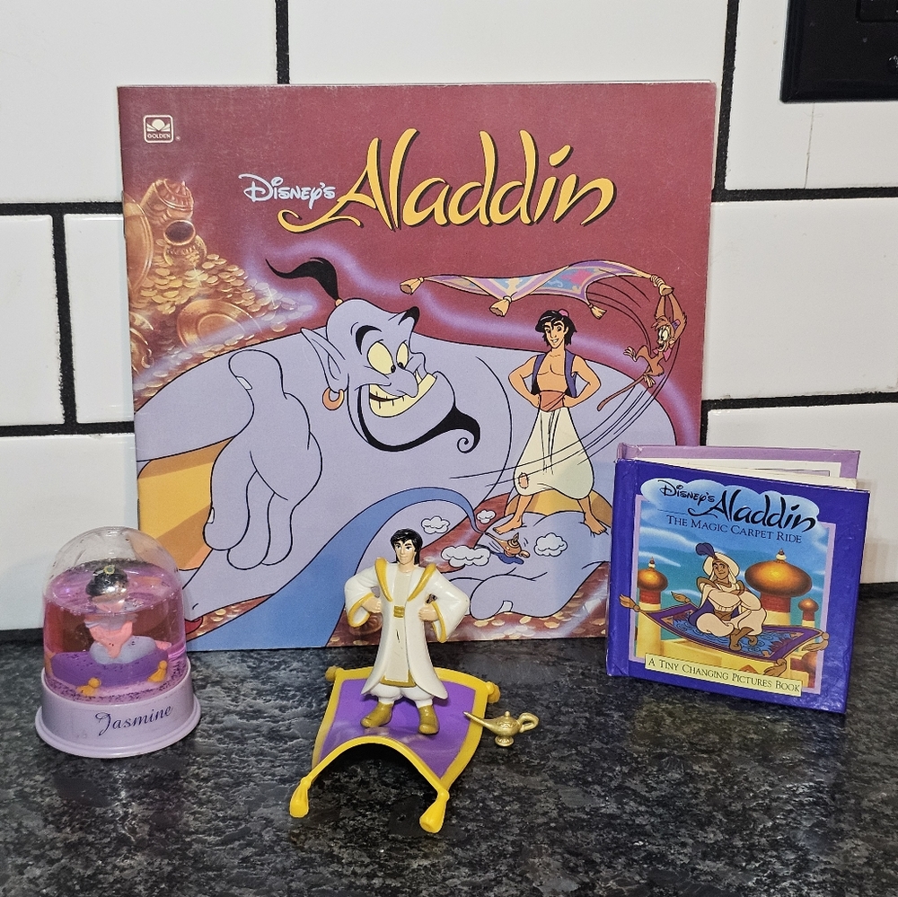 90s Disney's Aladdin Princess Jasmin Snow Globe Picturr Book Lot‎ Figure Lamp